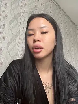 ikirkira Chat XXX in diretta
