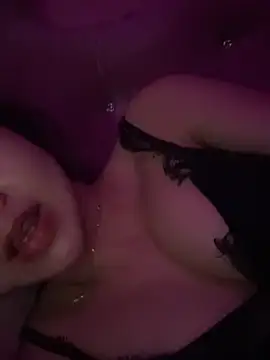 hot-cumplay's Live XXX Chat