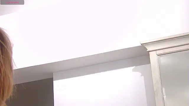 JuliaEyrie Adlı Modelin Canlı XXX Sohbeti