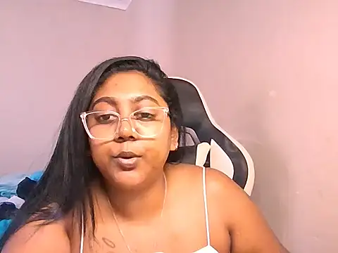 Živý XXX chat Indian_Ruby99