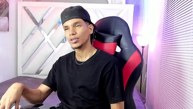 kai_storm77 Chat XXX live