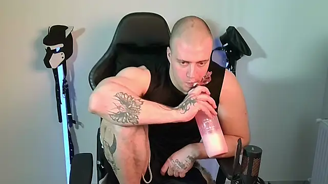 Bigbaald Live XXX Chat