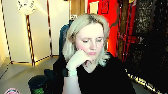 KathyBriggs 라이브 XXX 채팅