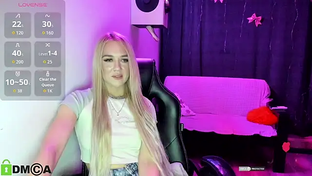 CrystalGirl99's Webcam Show