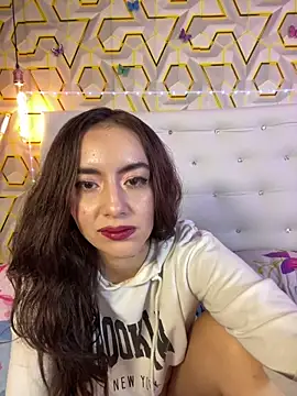 MelanyyJhonson15's Live XXX Chat