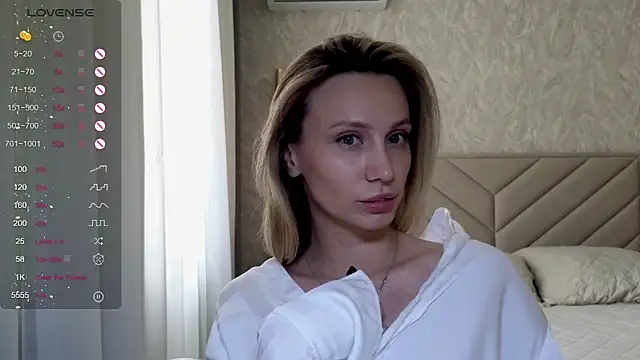Alice_Wonders Live XXX-Chat