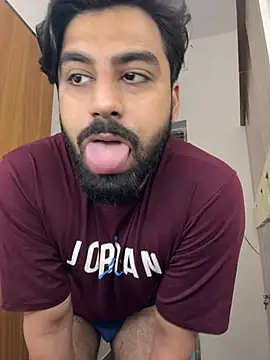 Royalboy_03's Live XXX Chat