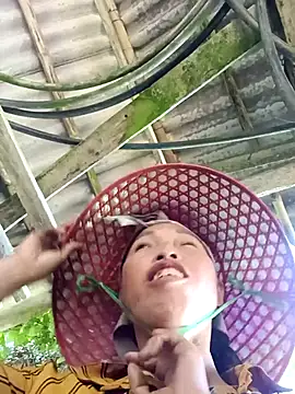 NIANIAKUTE Webcam Show