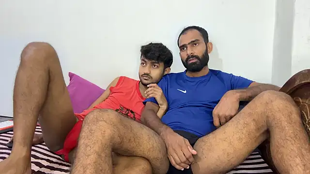 Show modela DesiDaddyandSon na web-kameri