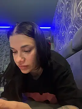 Queen_of_pain Adlı Modelin Canlı XXX Sohbeti