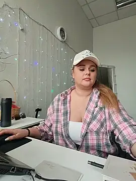 Juicy_PeachLux Live XXX Chat