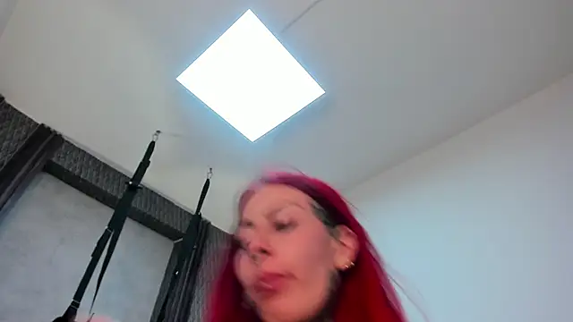 selene_red_ Adlı Modelin Canlı XXX Sohbeti