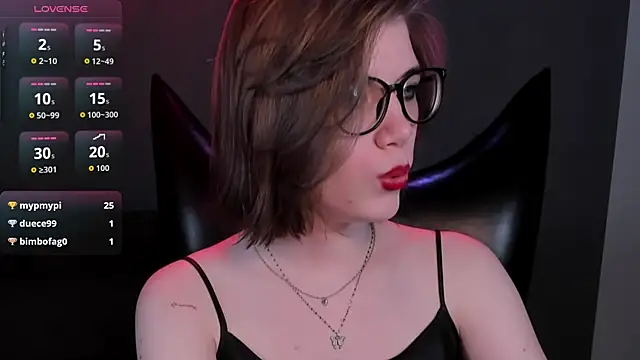 دردشة CathyAdams الجنسية المباشرة