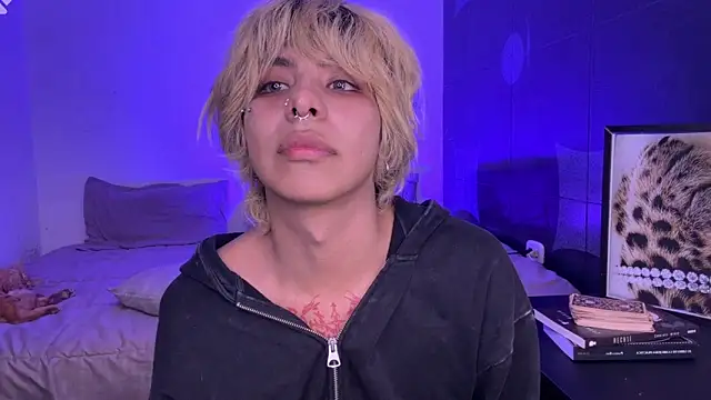 Aronn_44's Live XXX Chat