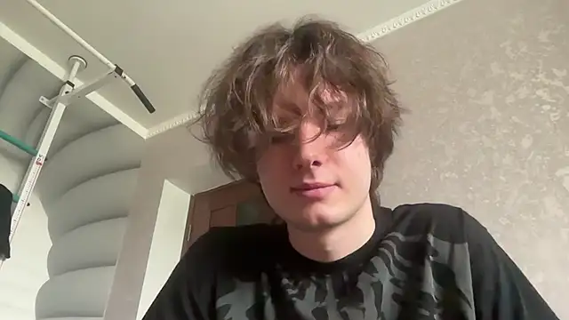 Show modela tomasdickpick na web-kameri