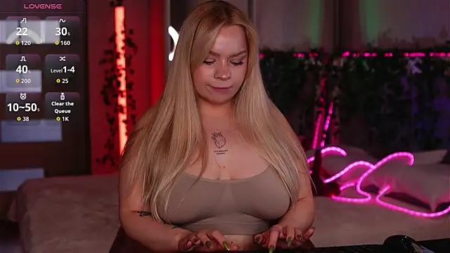 LisaLove3 – Kamerová šou