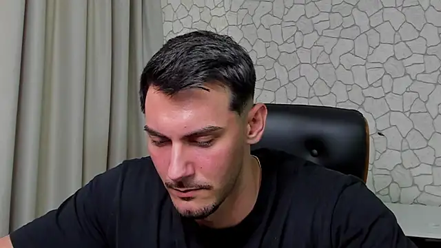 Chat XXX ao vivo de ClintMasters
