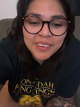 miacanela_xo élő XXX-chatje