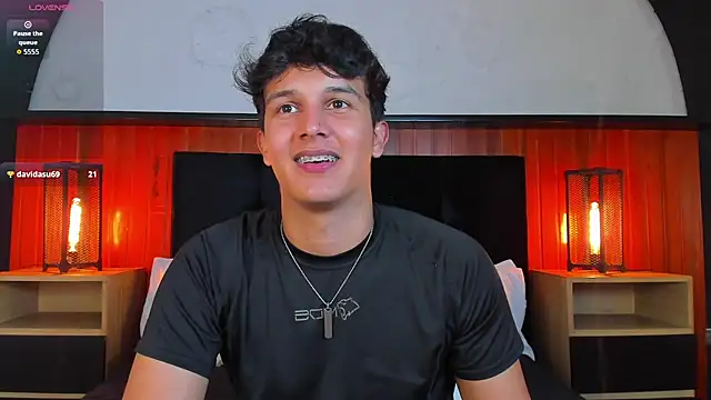 Webkamerová show Leo_Savage_