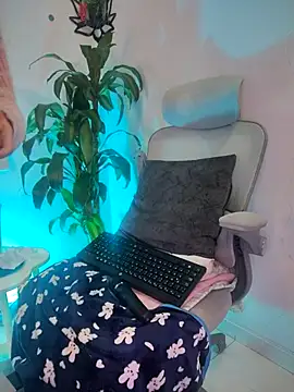 Онлайн чат XXX NayeCloud