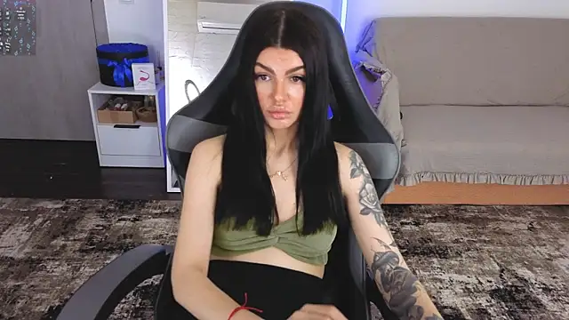 AnacondaOnn's Live XXX Chat