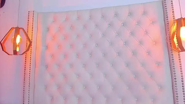 Show de _ISALITTLESTAR_ na webcam