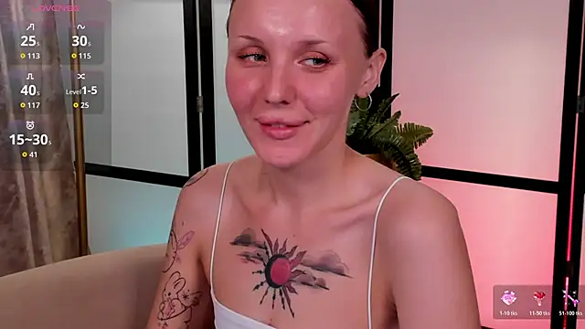 LianaFord's Live XXX Chat