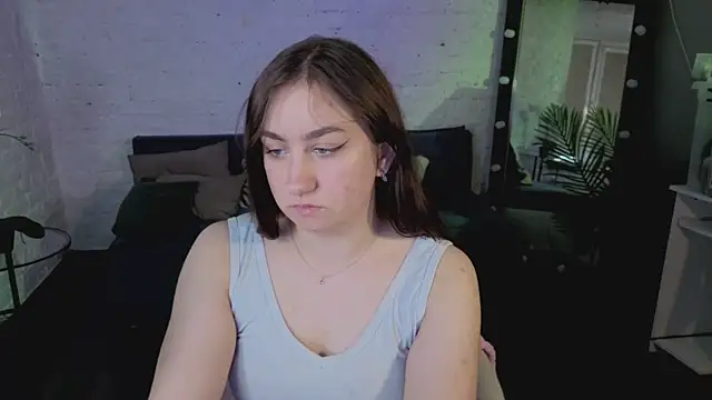 KattieCutieXx – Naživo XXX chat