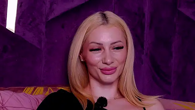 Show de AngieShae na webcam