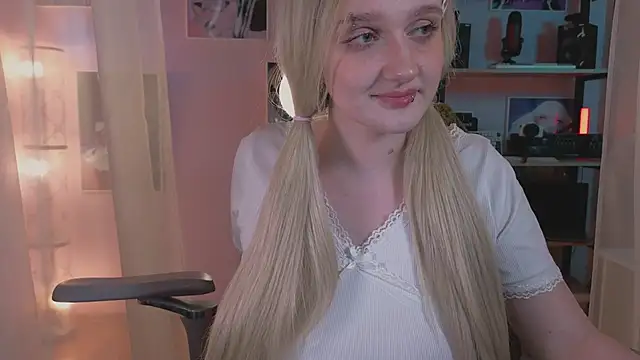ELLIEJAY's Live XXX Chat