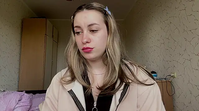 SpringSummers' Live XXX Chat