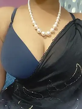 แชท XXX สดของ Praveena27telugu