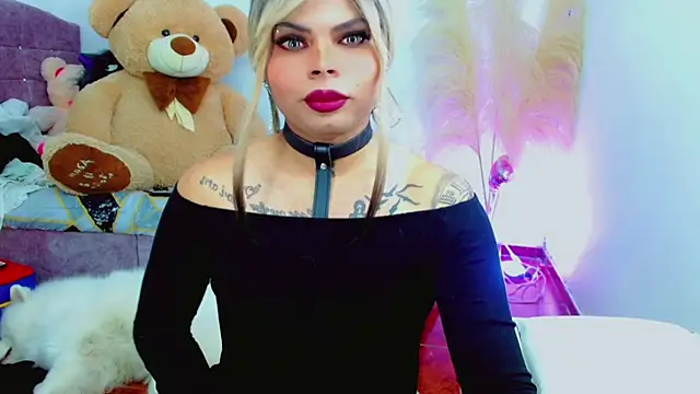 AdanKinng Show in webcam