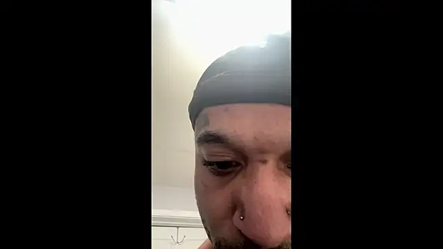 JRNBLU44's Webcam Show