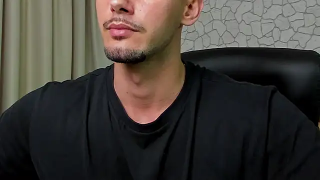 แชท XXX สดของ ClintMasters