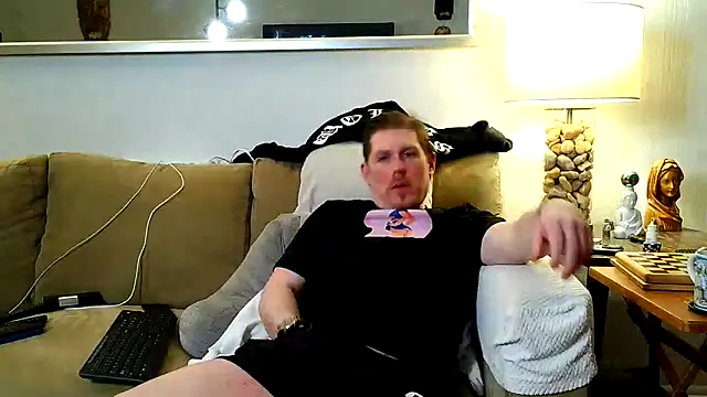 9VOLTT's Live XXX Chat