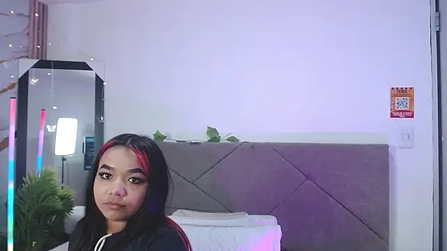 Disyamil_Pineda 网络视讯表演