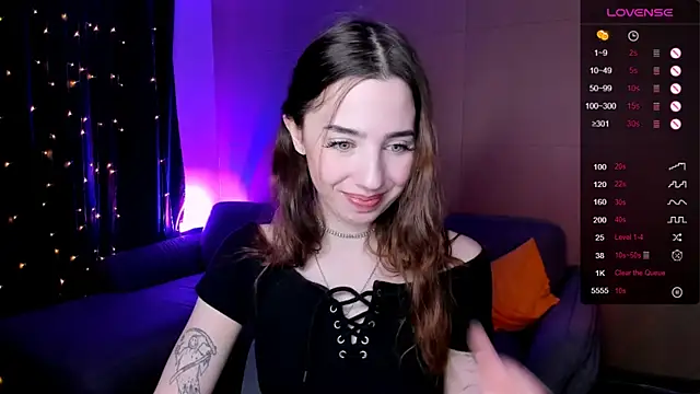 CharliGrace_ élő XXX-chatje