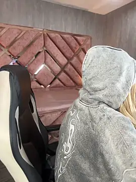 Chat XXX ao vivo de lya_nekko_