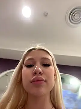 XXX chat uživo modela Kiss_Auroraa