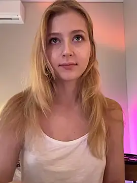 LunaRase Webcam Show