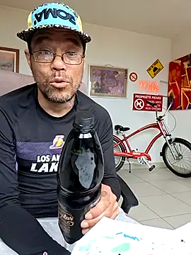 Mr_Graffitimile Chat XXX in diretta