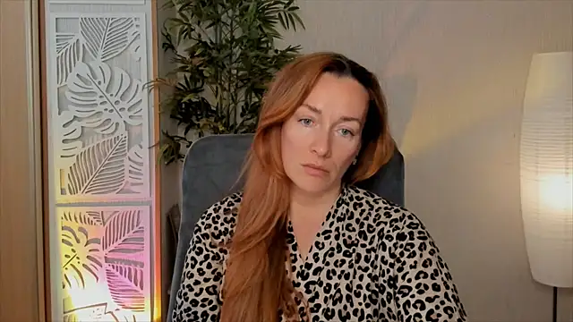 RebeccaMartinez élő XXX-chatje