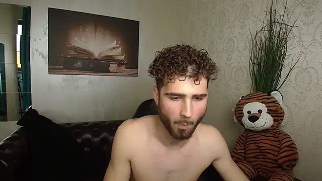 Chat +18 de KyloEast ao vivo