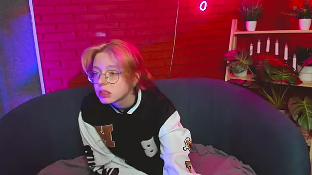 FoxxyyPollyn Live XXX chat