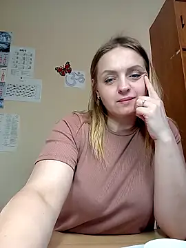 Ami_Foxy Pertunjukan Webcam