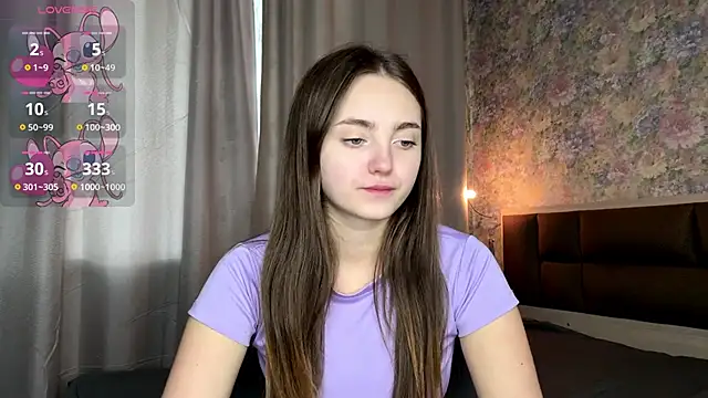 Онлайн чат XXX LoraDavi