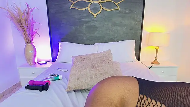 Онлайн чат XXX AlisonTravis