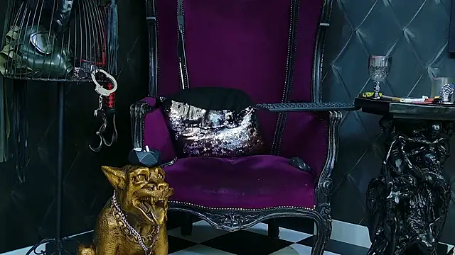 XXX chat uživo modela FinDomKaya
