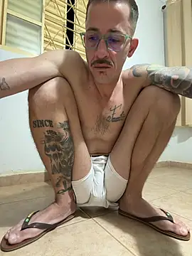 XXX chat uživo modela MeladoDiMel